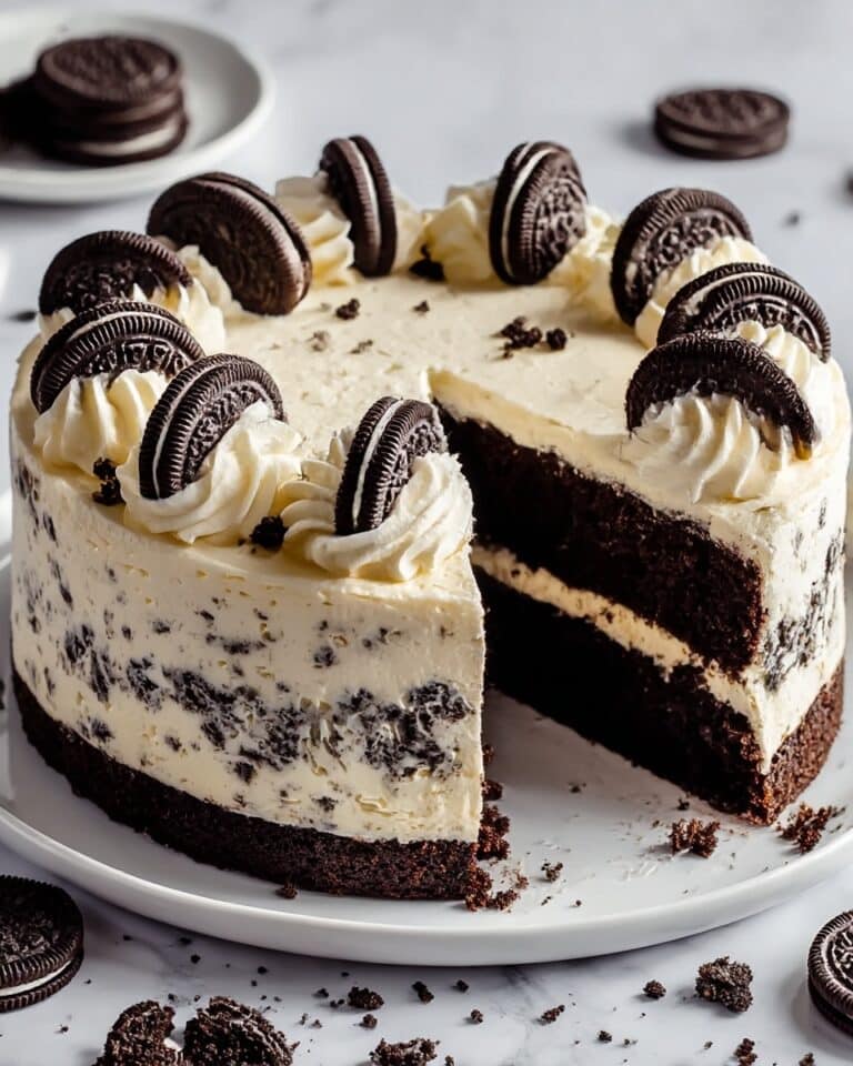 Decadent Oreo Cookie Cake for Every Sweet Tooth Craving Recipe